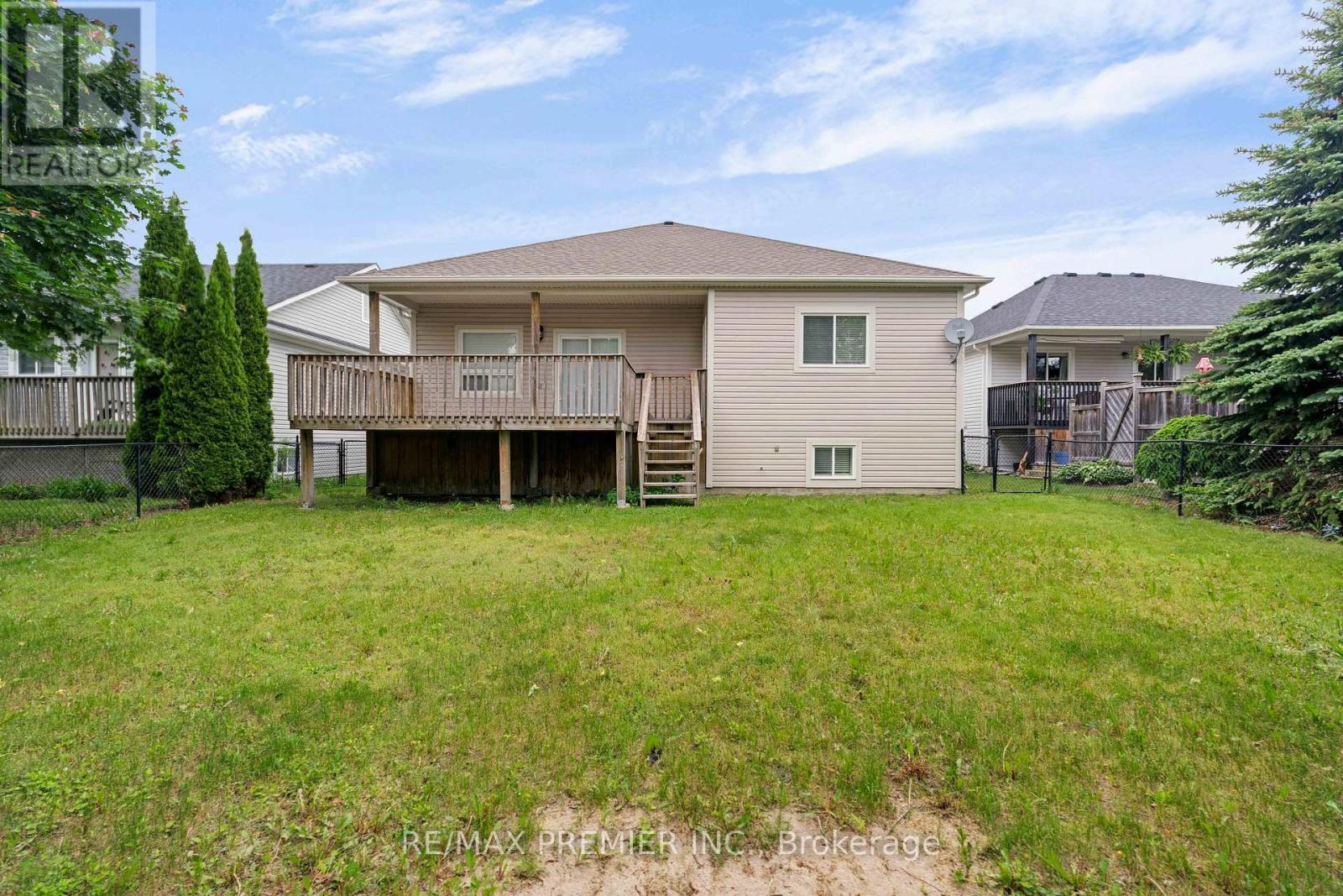 67 Meadowlark Boulevard, Wasaga Beach, Ontario  L9Z 3B3 - Photo 37 - S12239623