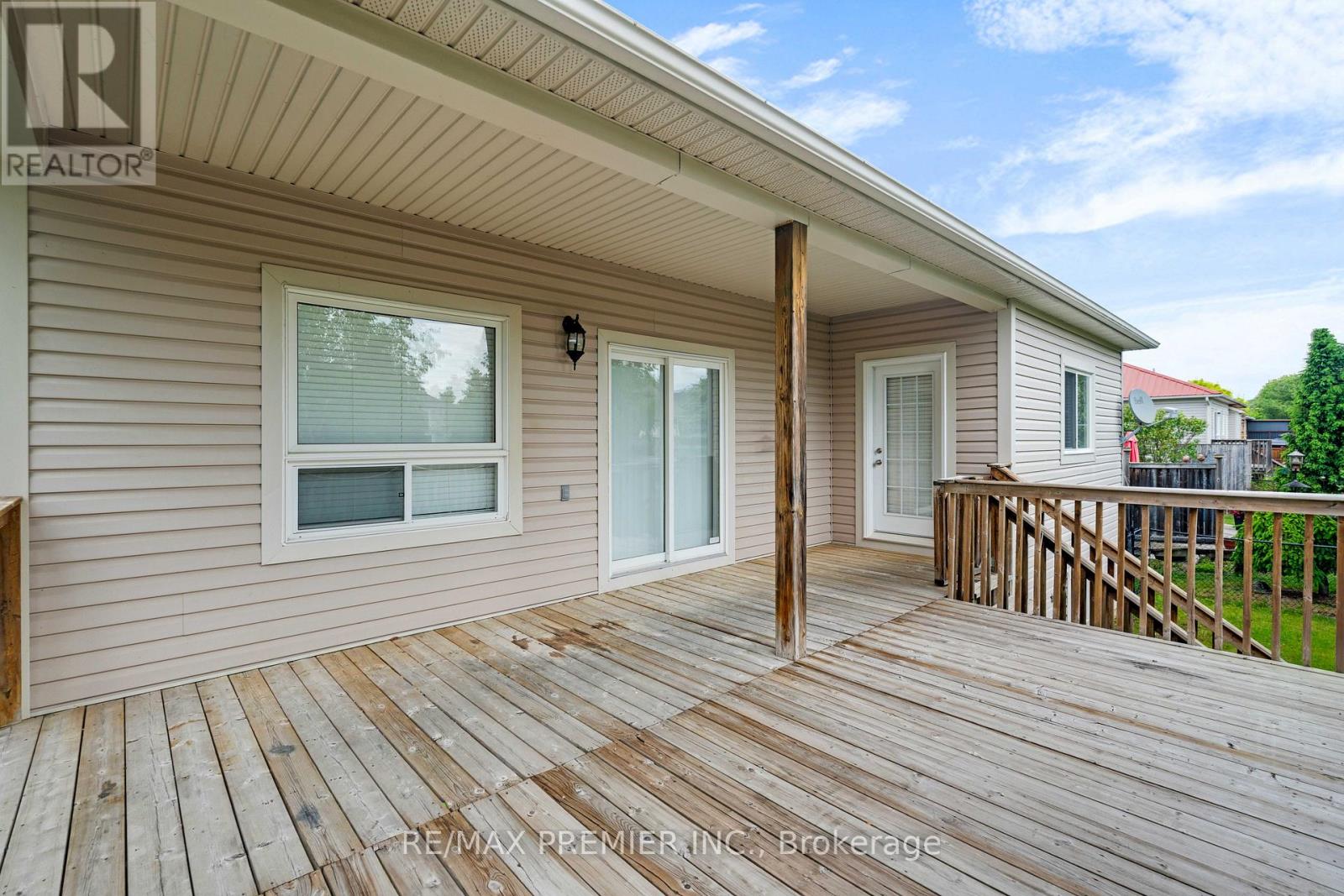67 Meadowlark Boulevard, Wasaga Beach, Ontario  L9Z 3B3 - Photo 41 - S12239623