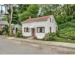 6 East Mary Street, Prince Edward County (Picton Ward), Ca
