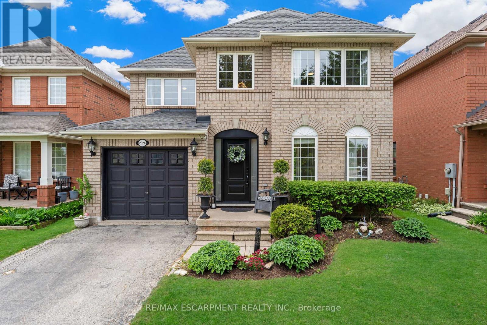 Property at 2326 PROUDFOOT TRAIL image 2