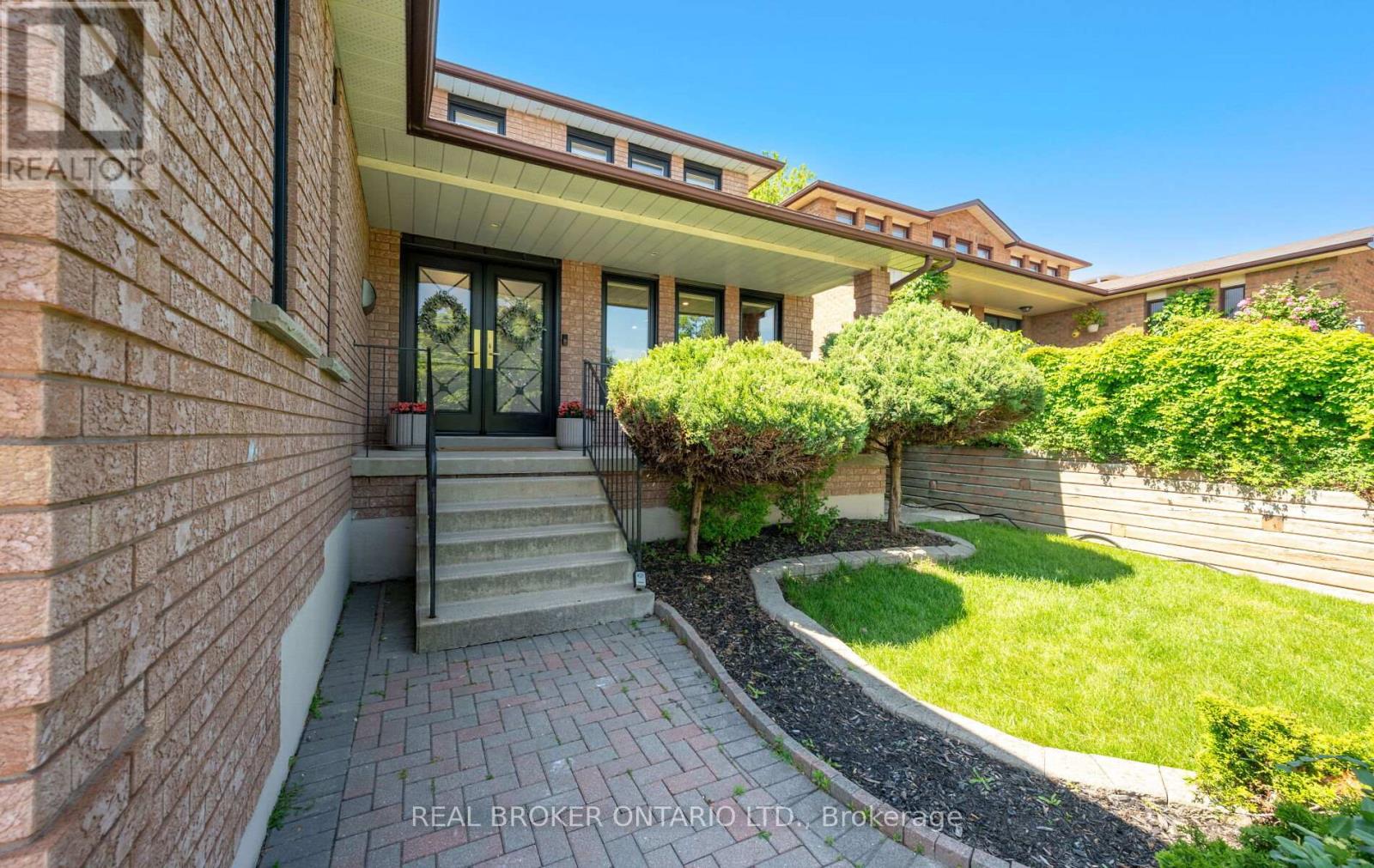 Property at 4231 HIGHGATE CRESCENT image 4