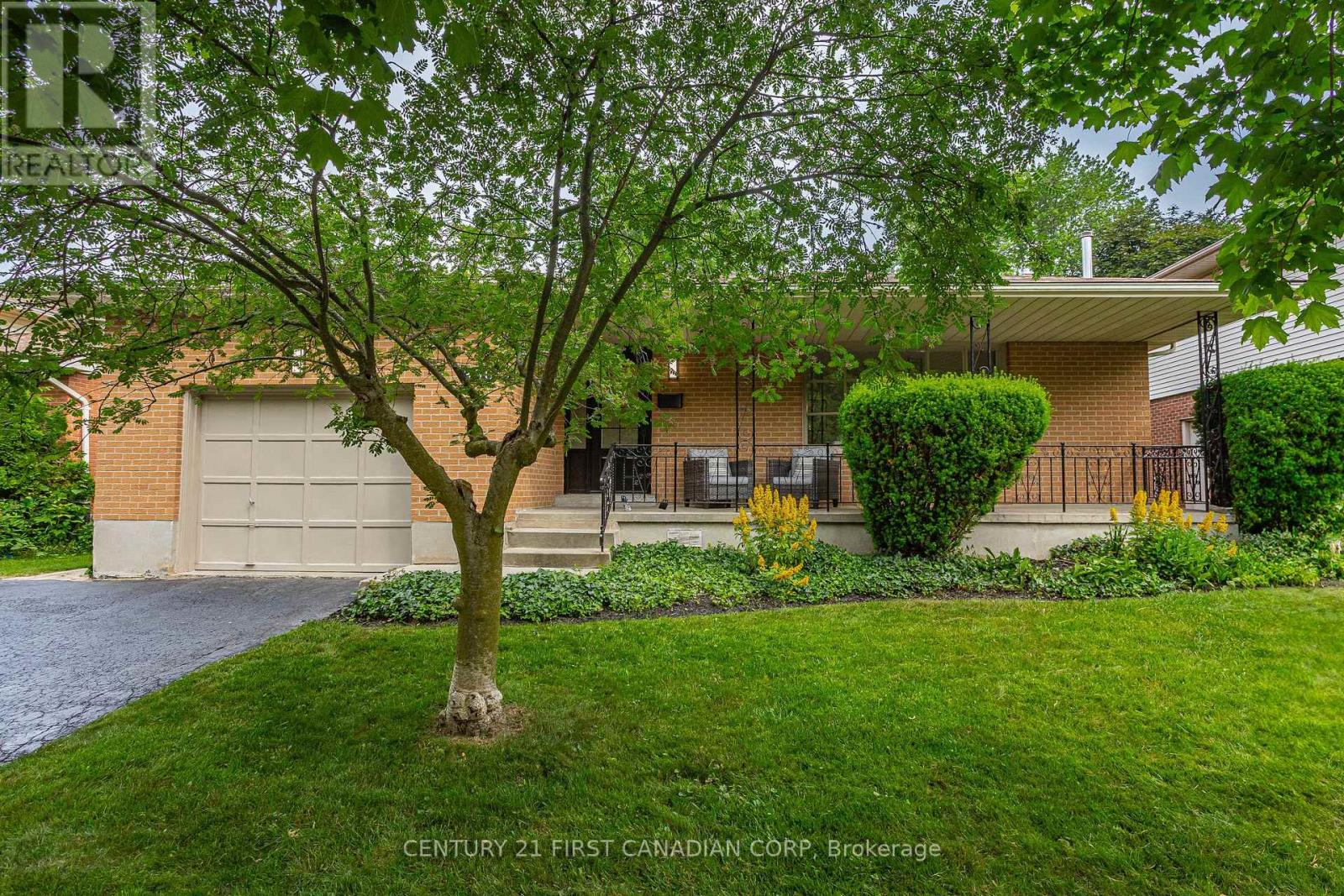 Property at 356 BLACKACRES BOULEVARD image 2