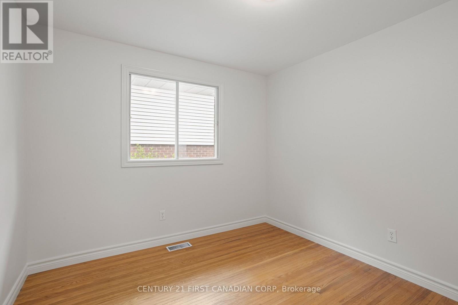 356 Blackacres Boulevard, London North, Ontario  N6G 3C9 - Photo 25 - X12234221