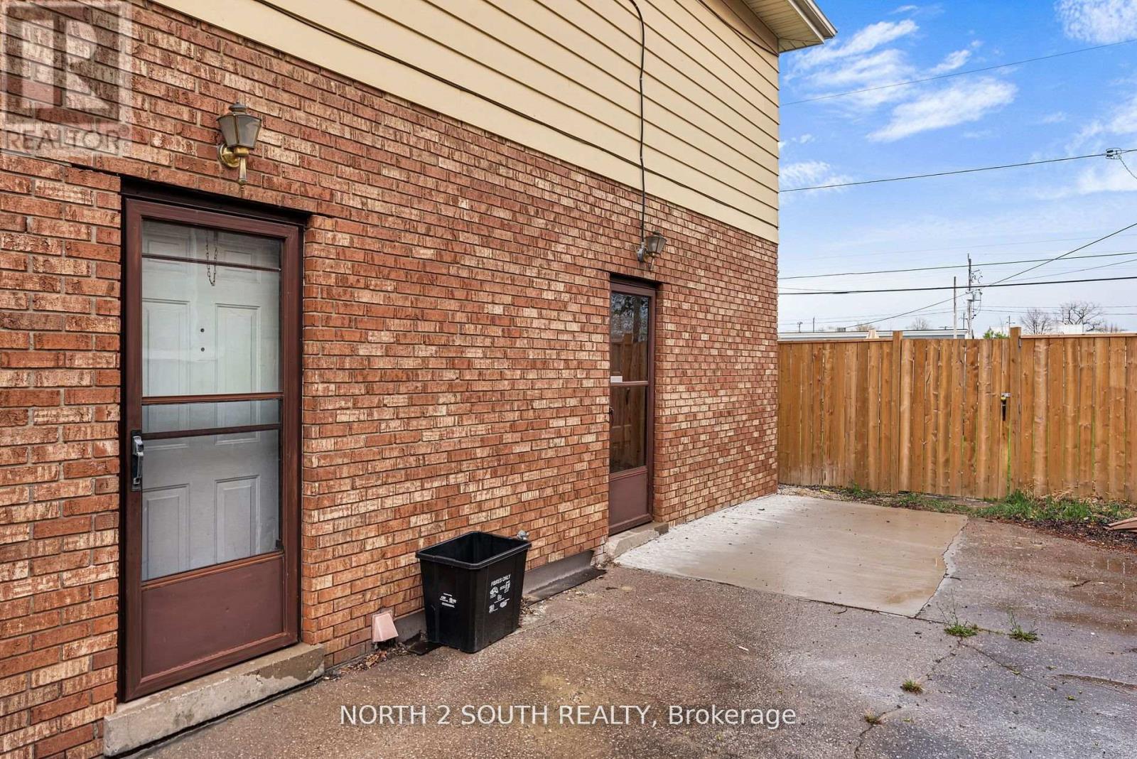1362 Goyeau Street, Windsor, Ontario  N8X 3L1 - Photo 18 - X12239498