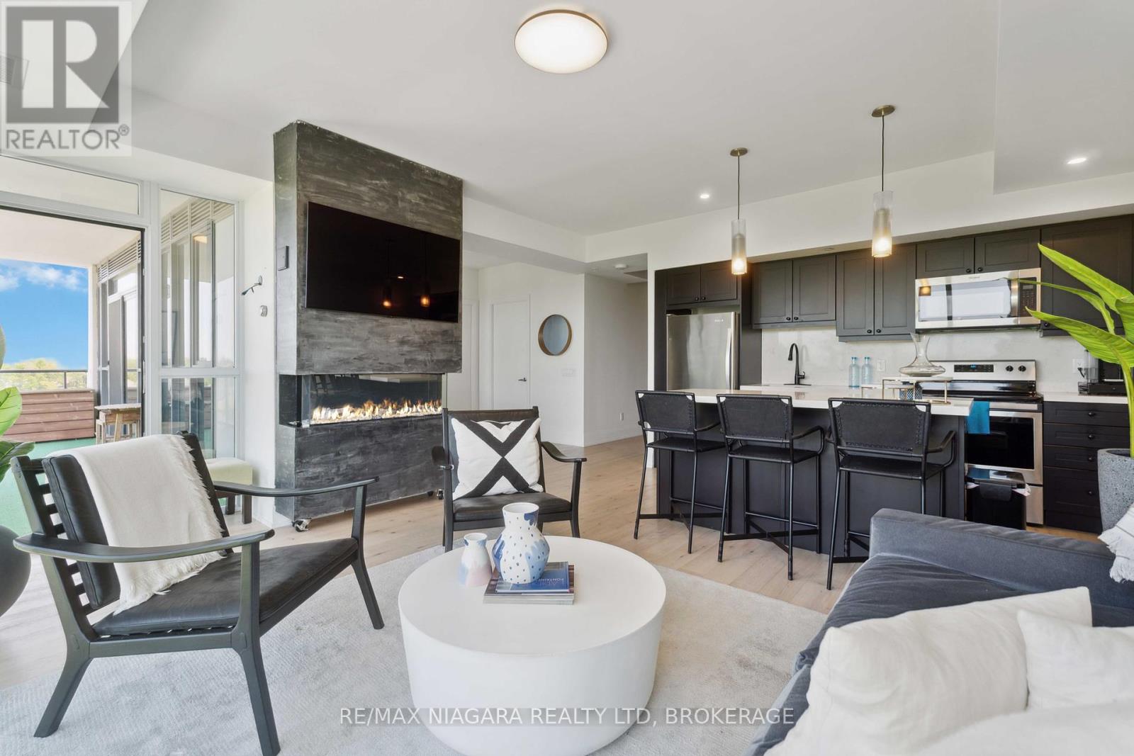 601 - 7711 Green Vista Gate, Niagara Falls, Ontario  L2H 1R1 - Photo 4 - X12233068