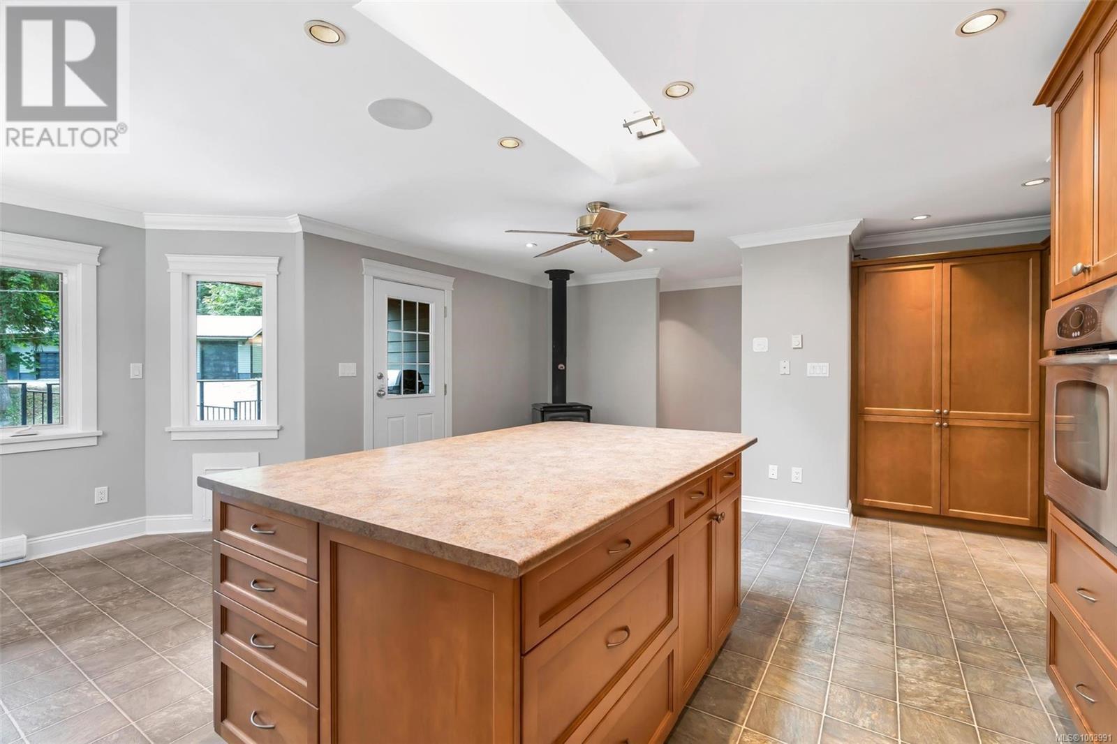 Property at 7518 Rosevear Rd image 1
