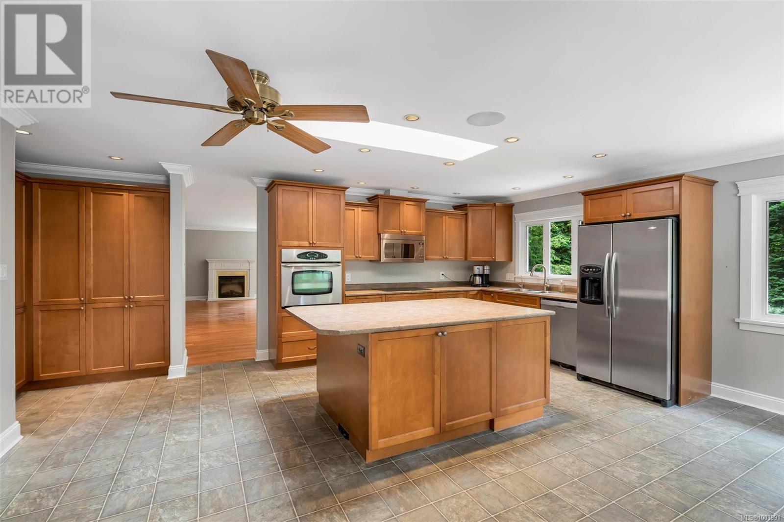 Property at 7518 Rosevear Rd image 2
