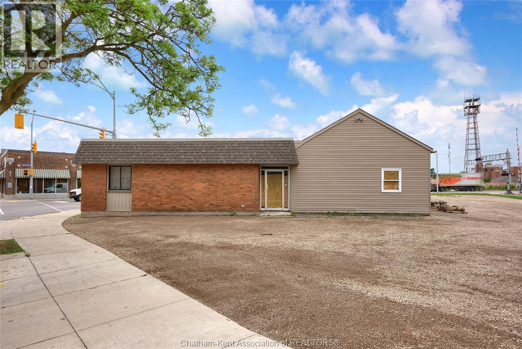 60 William Street South, Chatham, Ontario  N7M 4S3 - Photo 4 - 25015816