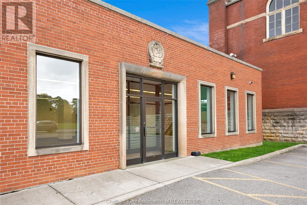 40 William Street, Chatham, Ontario  N7M 4L2 - Photo 2 - 25015811