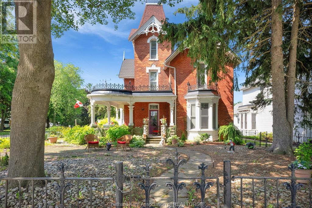 Property at 41 Erie STREET South image 1