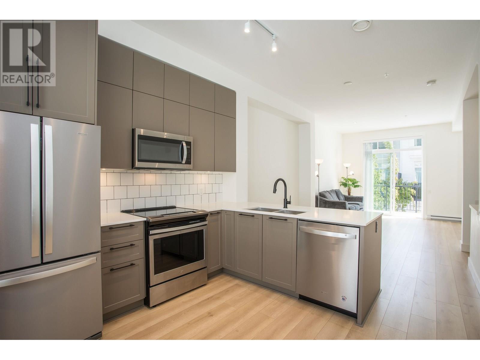 Property at 57 19696 HAMMOND ROAD image 3