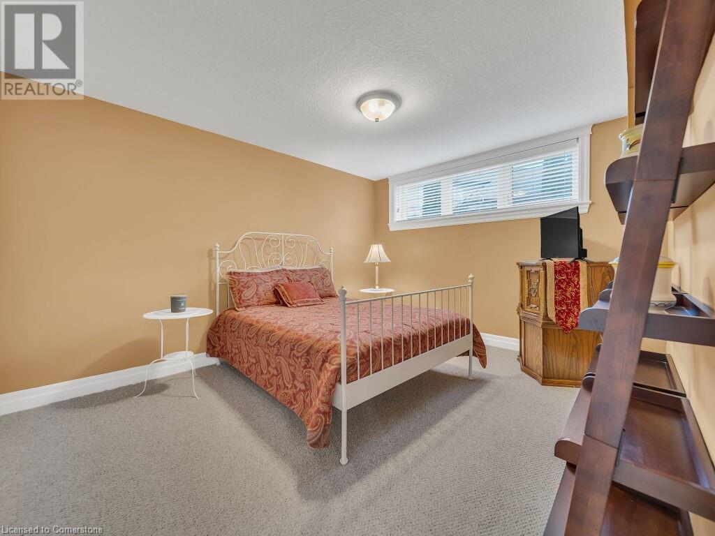 26 Paddock Court, Kitchener, Ontario  N2C 2R4 - Photo 37 - 40743407