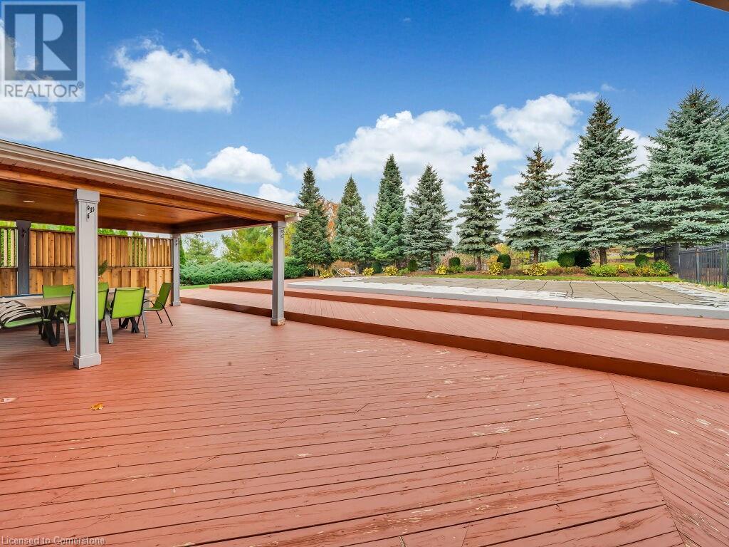 26 Paddock Court, Kitchener, Ontario  N2C 2R4 - Photo 41 - 40743407