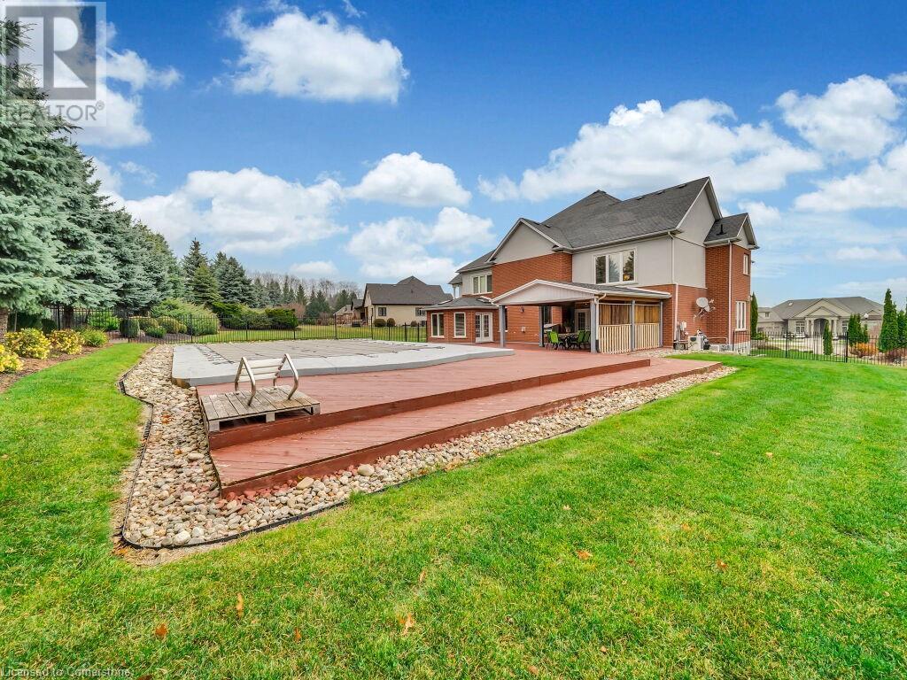 26 Paddock Court, Kitchener, Ontario  N2C 2R4 - Photo 42 - 40743407