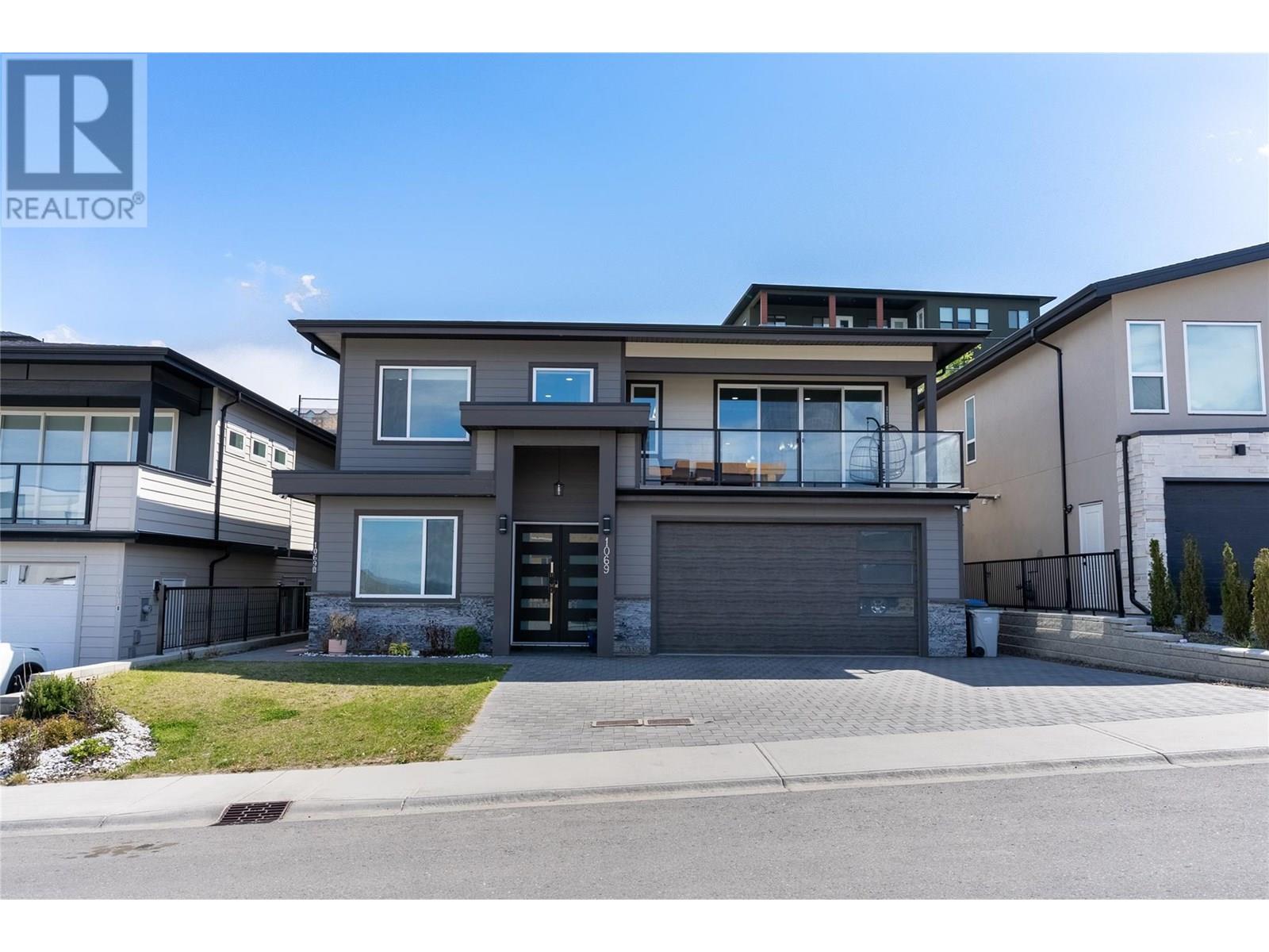 Property at 1069 FORDEN Place image 2