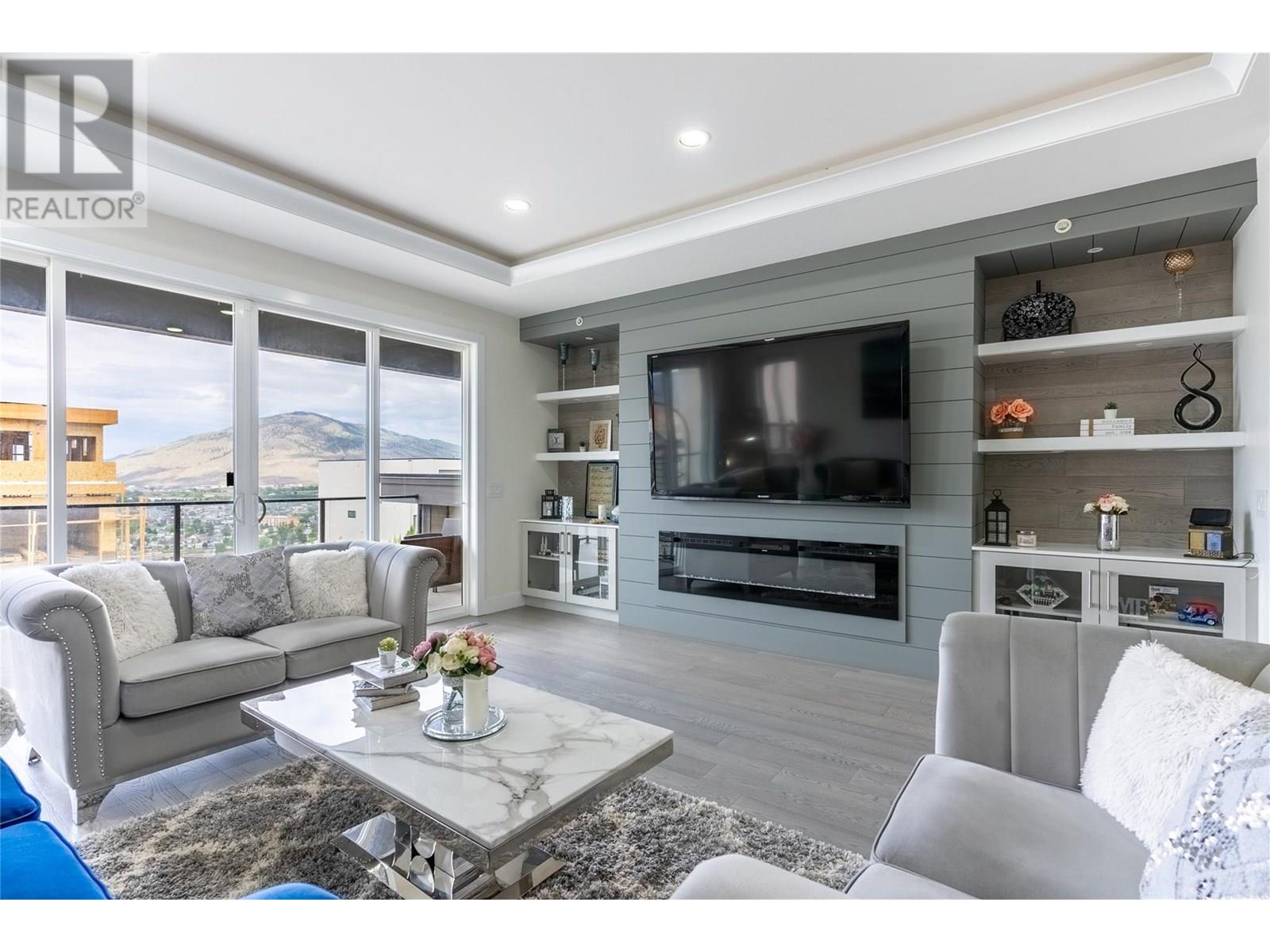 Property at 1069 FORDEN Place image 3