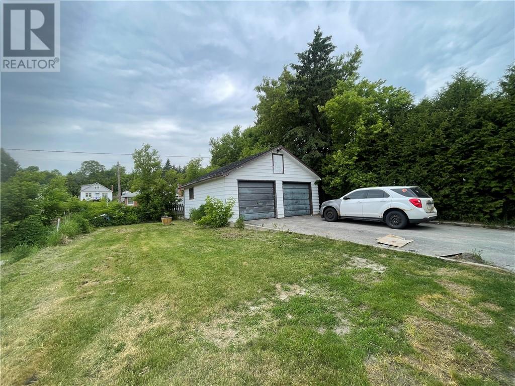 Property at 219 Whittaker Street image 5