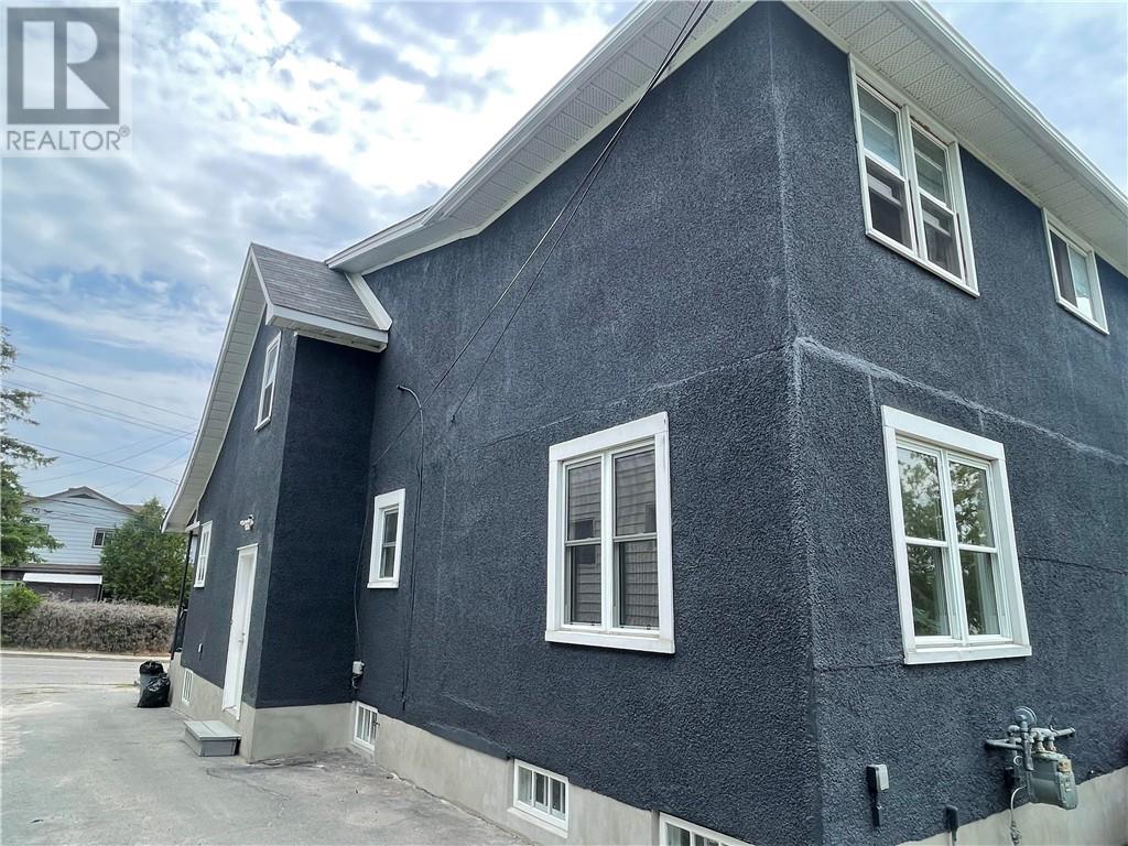 Property at 219 Whittaker Street image 4