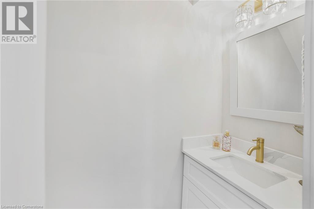 621 Francis Road, Burlington, Ontario  L7T 3X6 - Photo 13 - 40744136