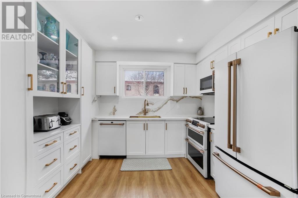 Property at 621 FRANCIS Road image 1