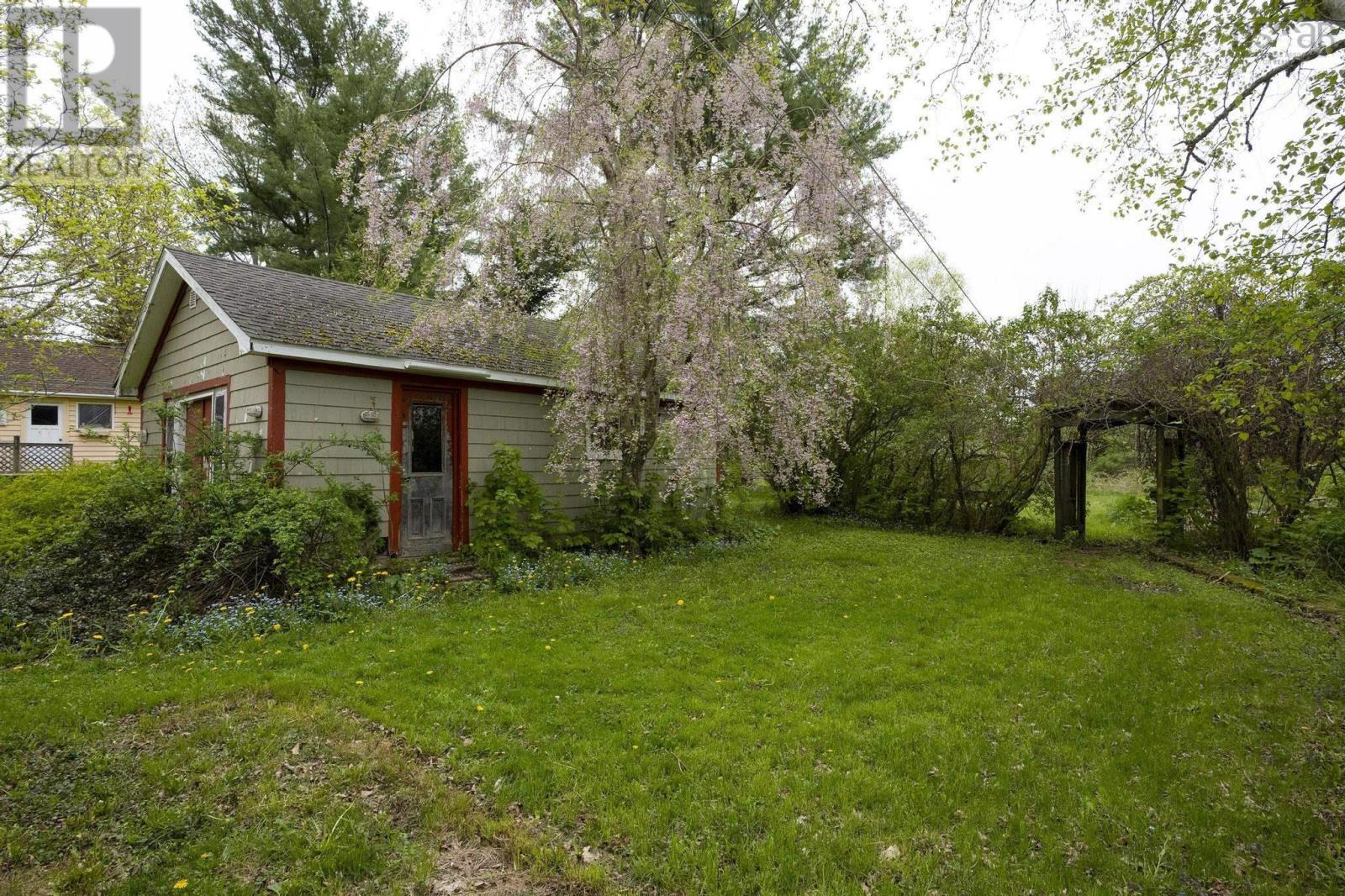 341 College Road, Windsor, Nova Scotia  B0N 2T0 - Photo 2 - 202511658
