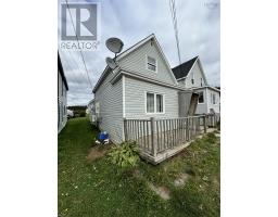 23 Quincy Street