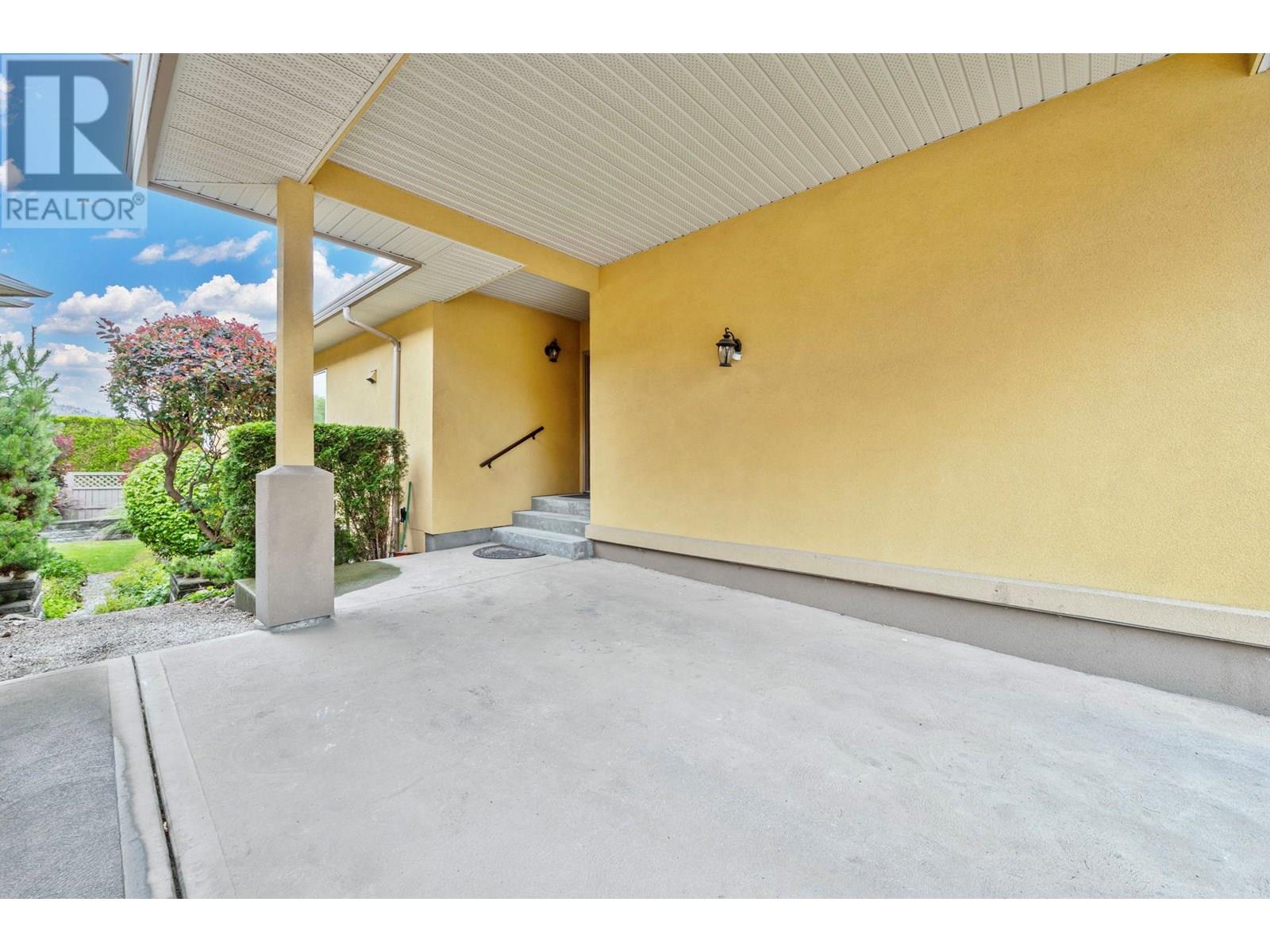 Property at 218 Glen Park Drive Unit# 31 image 2