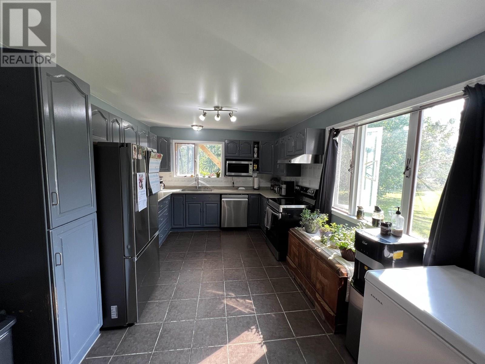 16 Walsh Road, Fort Nelson, British Columbia  V0C 1R0 - Photo 5 - R3018418