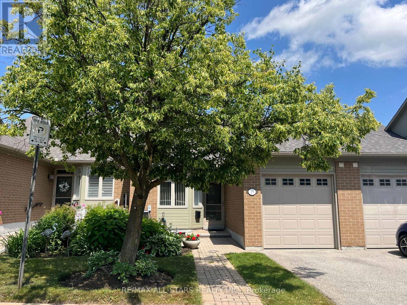 Property at 19 CHRISTINA FALLS WAY image 1