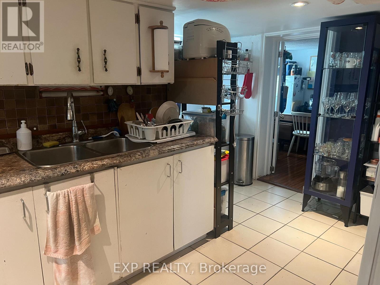 655 Browns Line, Toronto, Ontario  M8W 3V7 - Photo 34 - W12085232