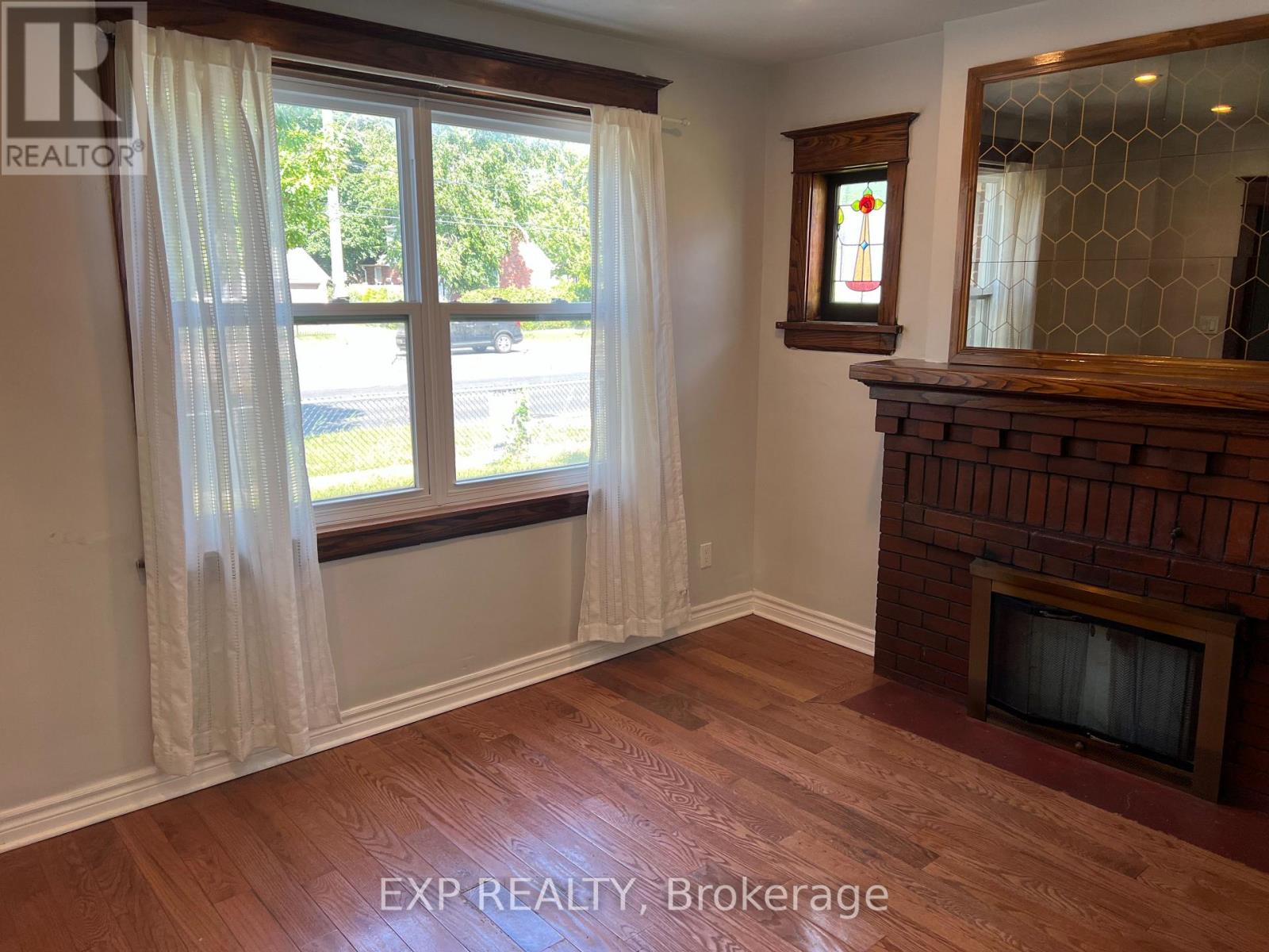 655 Browns Line, Toronto, Ontario  M8W 3V7 - Photo 26 - W12085232