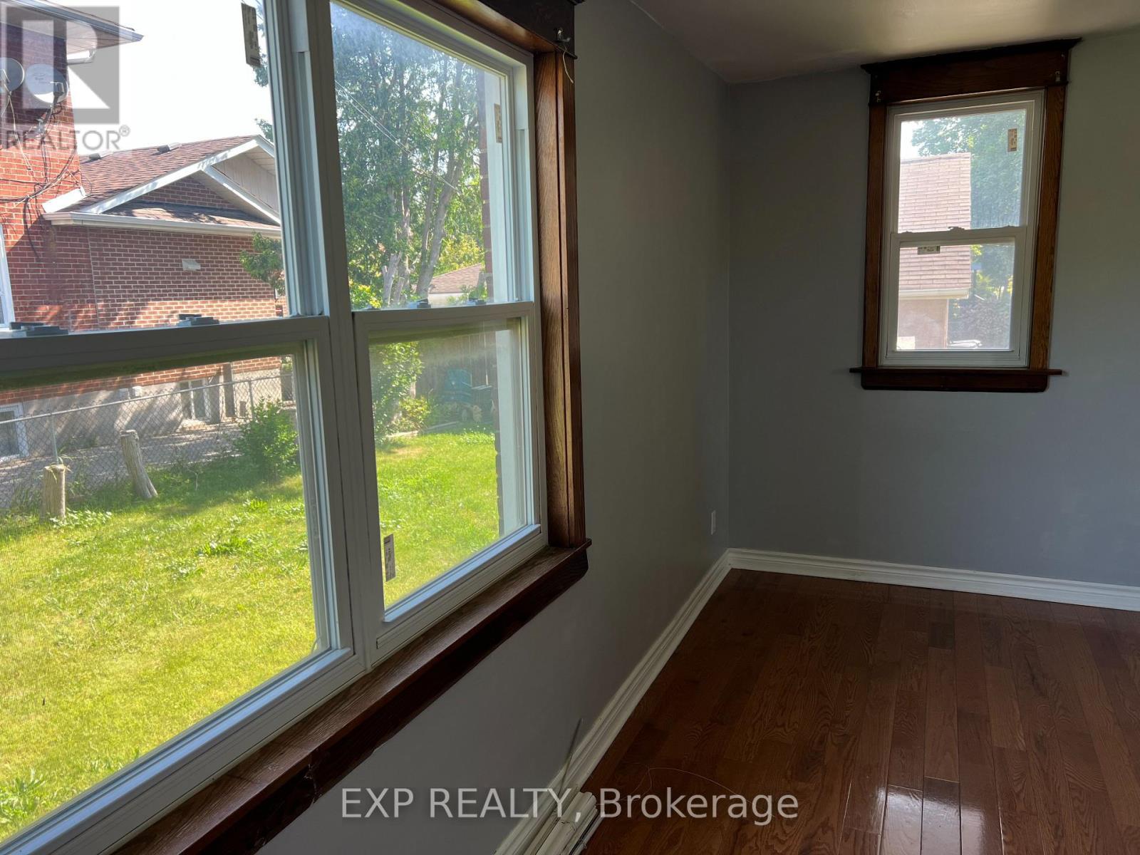 655 Browns Line, Toronto, Ontario  M8W 3V7 - Photo 29 - W12085232