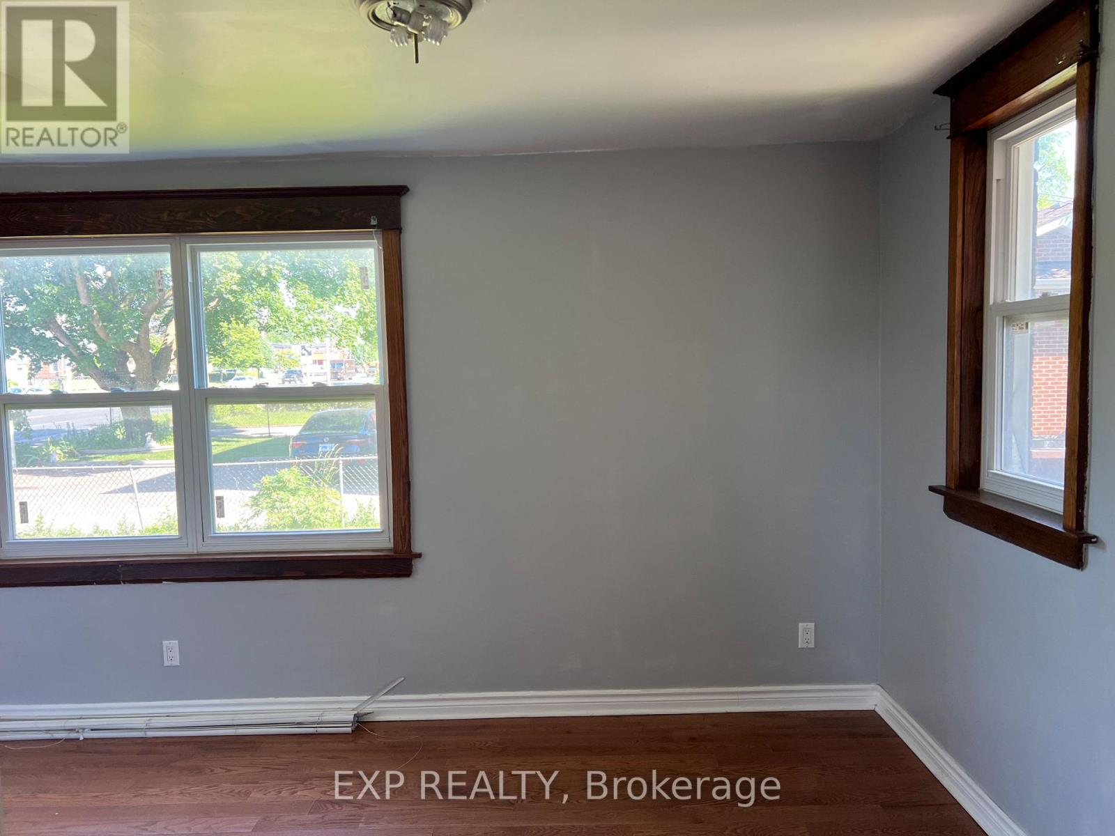 655 Browns Line, Toronto, Ontario  M8W 3V7 - Photo 23 - W12085232