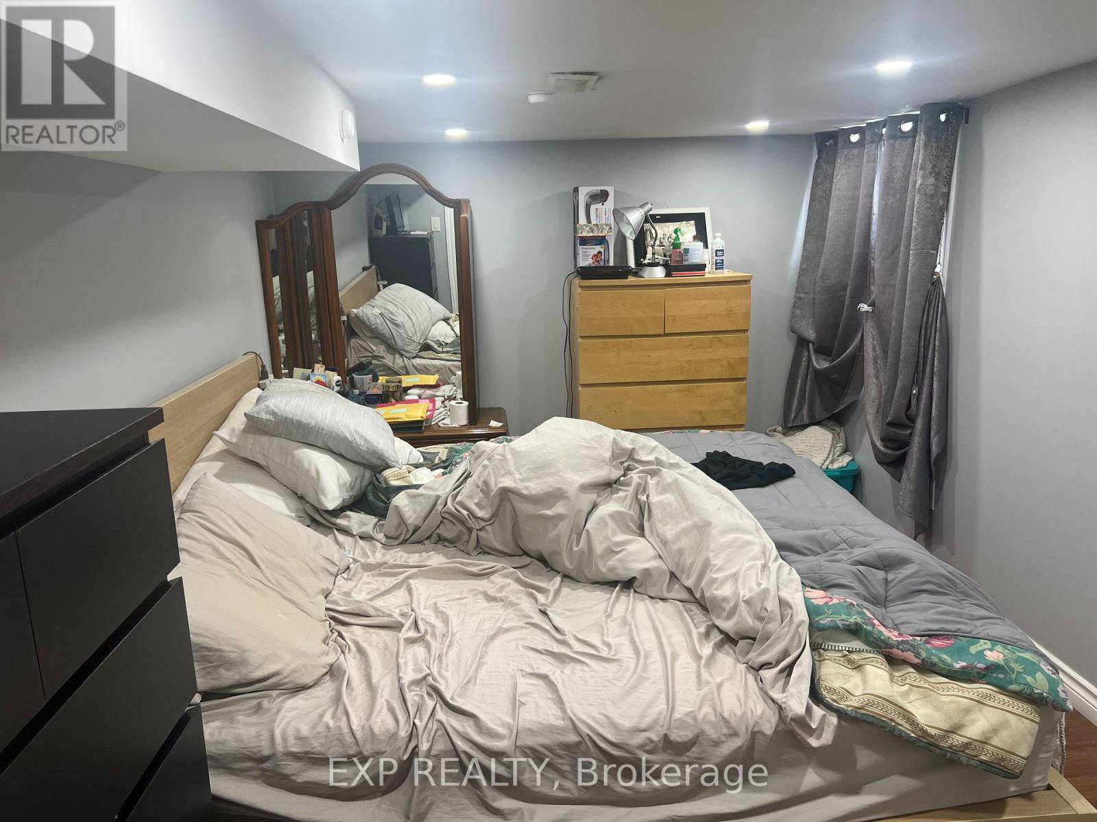 655 Browns Line, Toronto, Ontario  M8W 3V7 - Photo 37 - W12085232