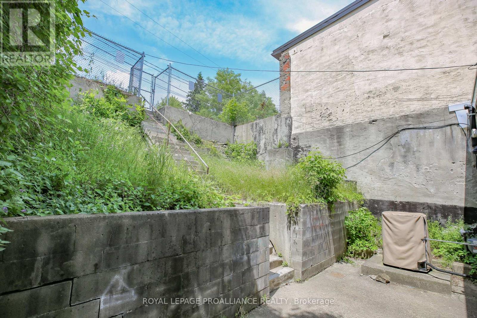 20 King Street W, Brockville, Ontario  K6V 3P6 - Photo 23 - X12237520