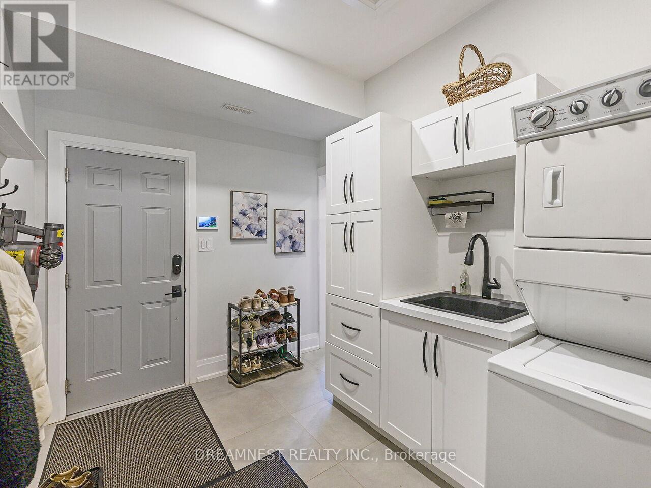 11132 Mcfarland Court, Milton, Ontario  L0P 1B0 - Photo 15 - W12237762