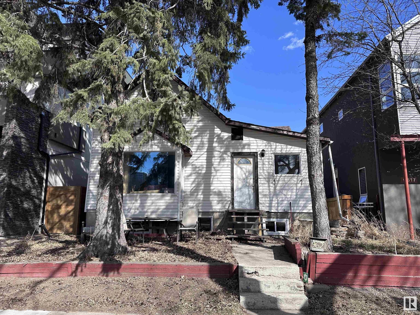 Property at 9621 101 ST NW image 5