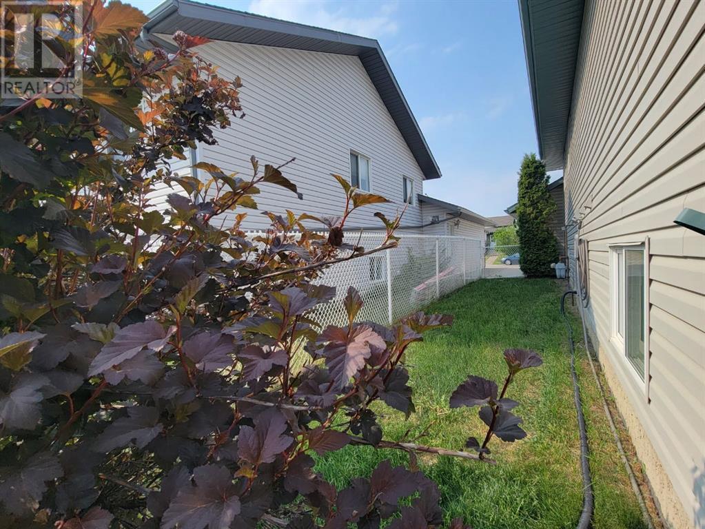 Property at 10745 72 Avenue image 2
