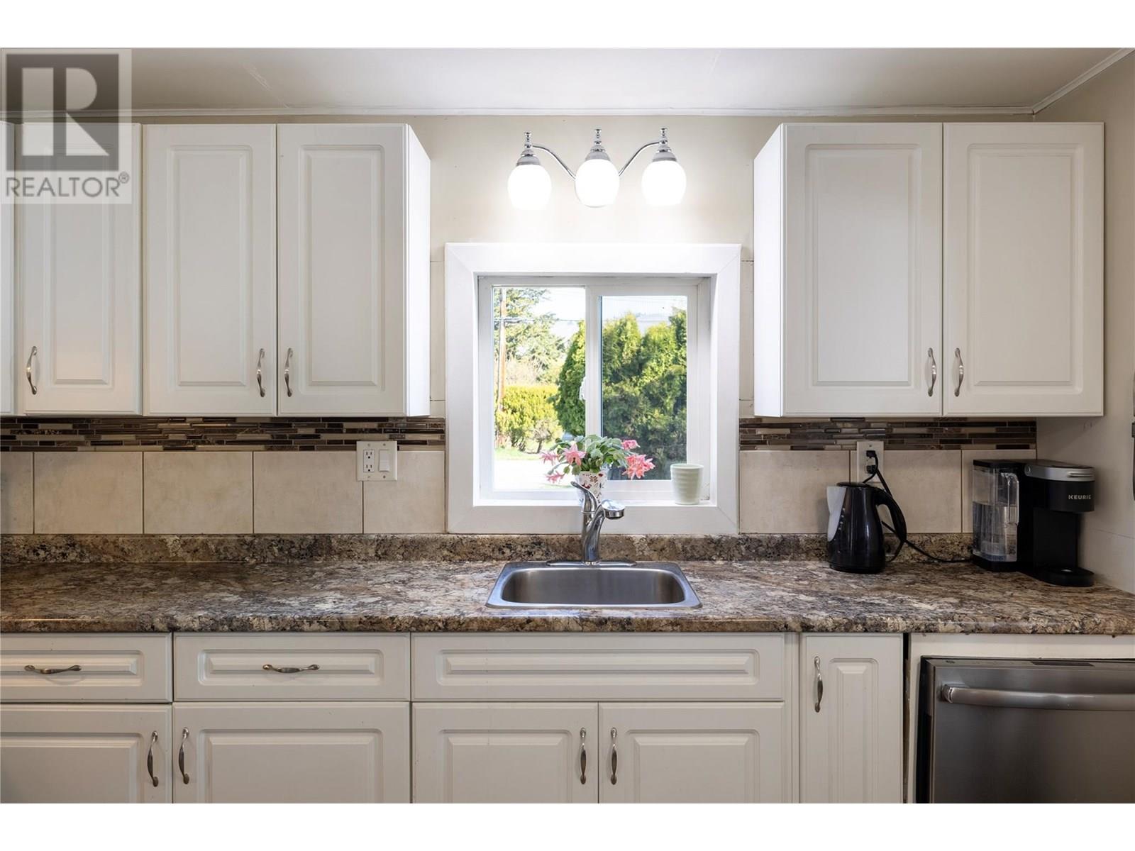 6262 Chukar Road, Vernon, British Columbia  V1H 1M8 - Photo 18 - 10343739