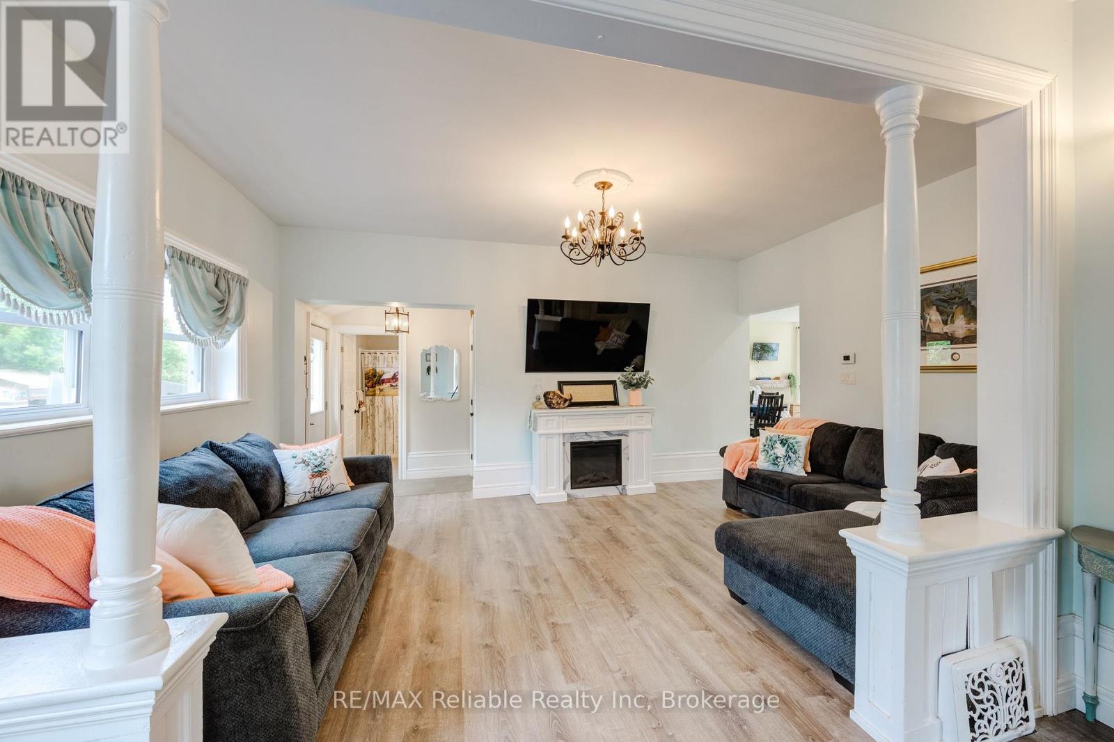9 Mill Road, Huron East, Ontario  N0K 1G0 - Photo 14 - X12184648