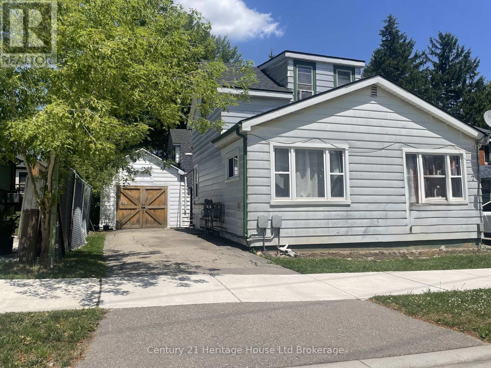 2 Elgin Street W, Norwich, Ontario  N0J 1P0 - Photo 2 - X11944530