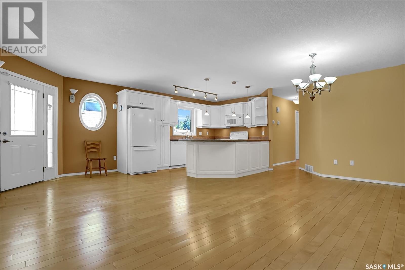Property at 2701 McDonald STREET image 4