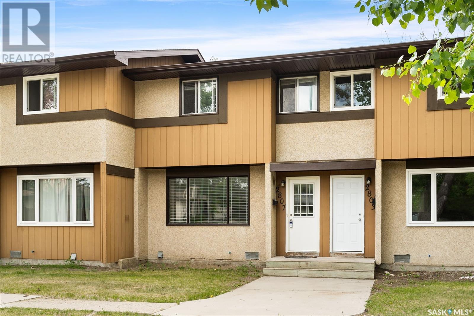 2807 7th AVENUE E, regina, Saskatchewan