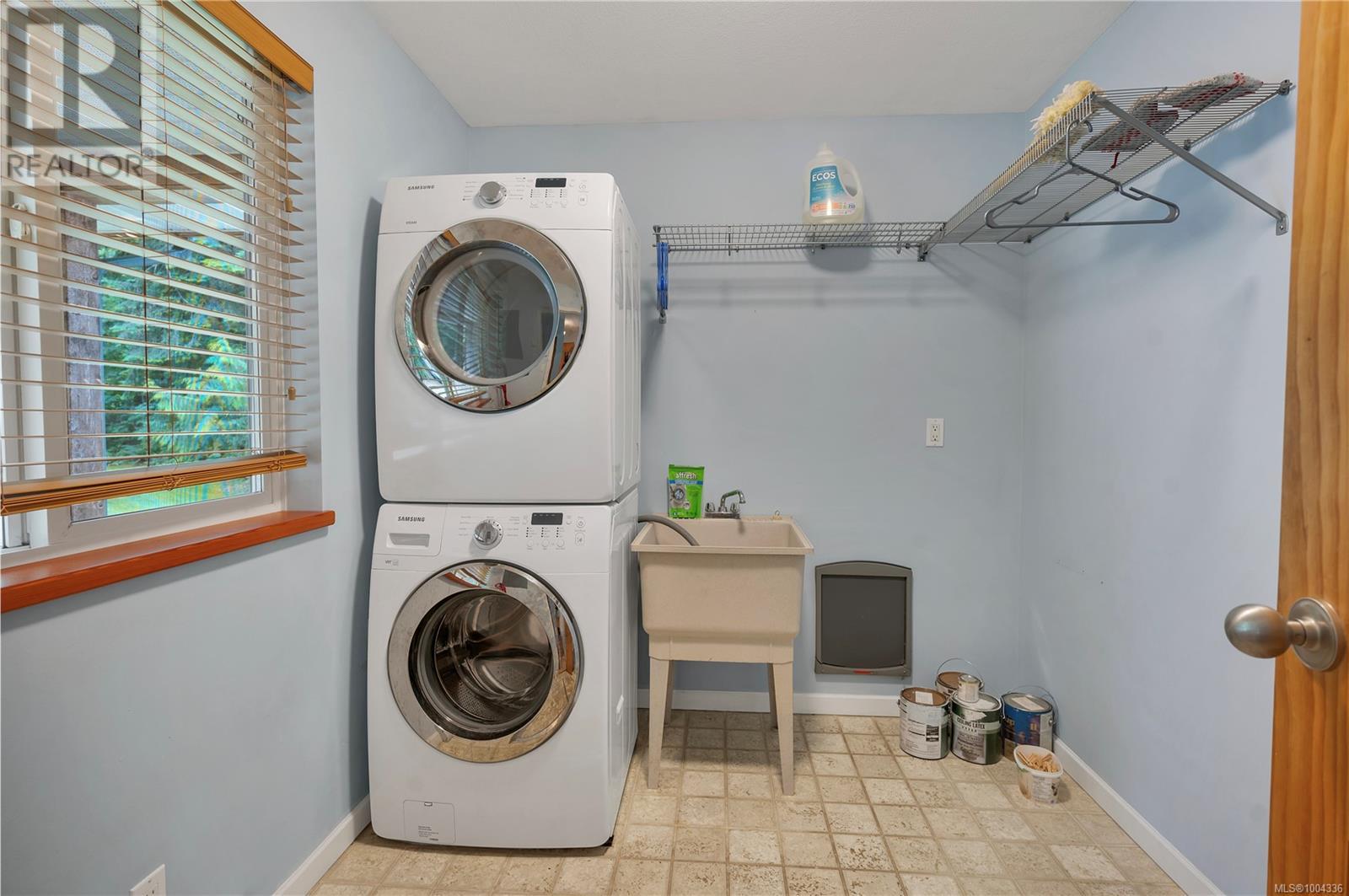 Property at 1531 Schooner Rd image 4