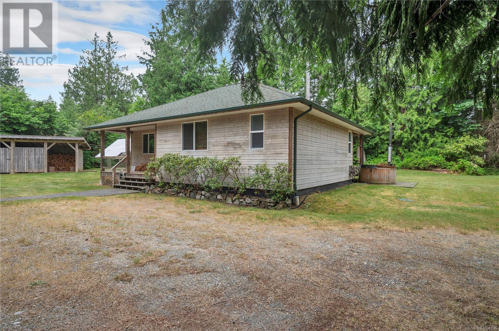 Property at 1531 Schooner Rd image 2