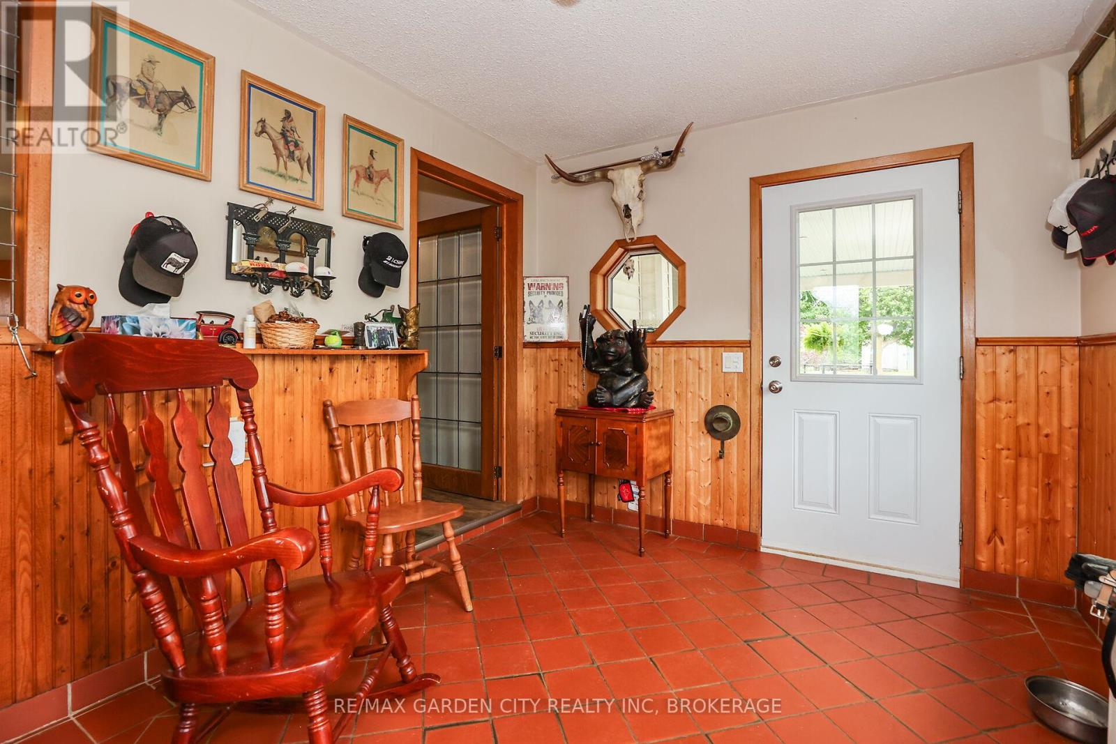 2460 Effingham Street, Pelham, Ontario  L0S 1C0 - Photo 10 - X12235325