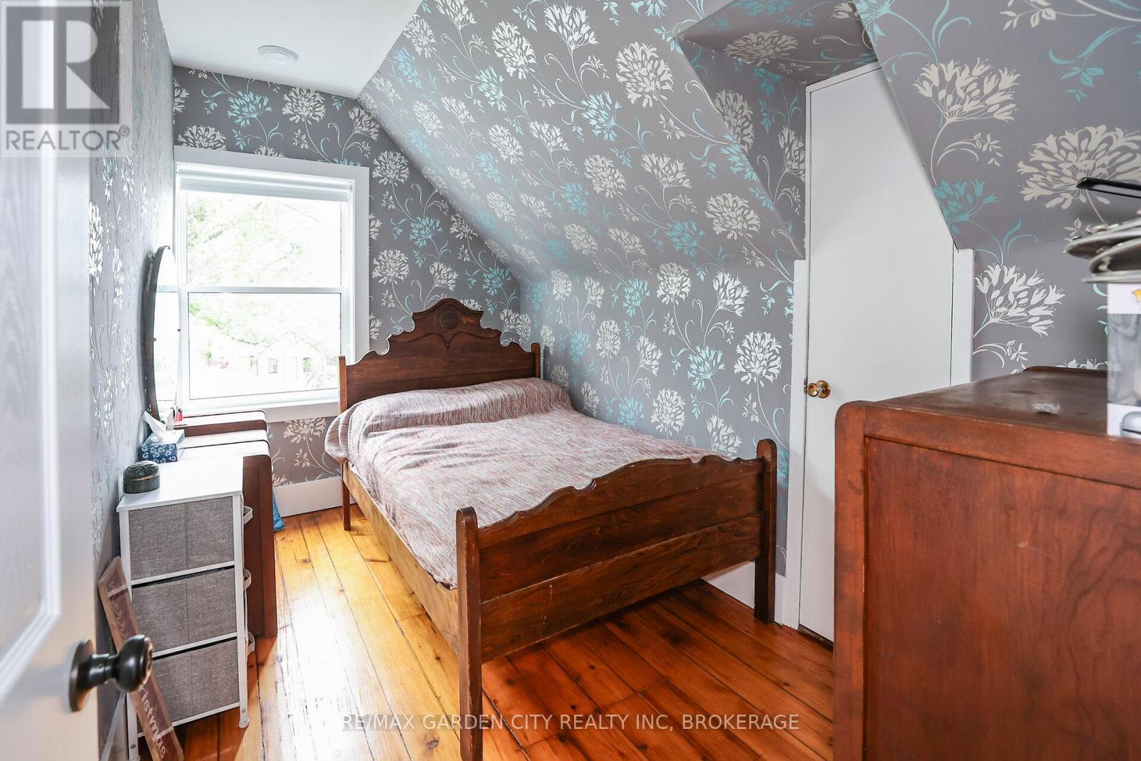 2460 Effingham Street, Pelham, Ontario  L0S 1C0 - Photo 24 - X12235325
