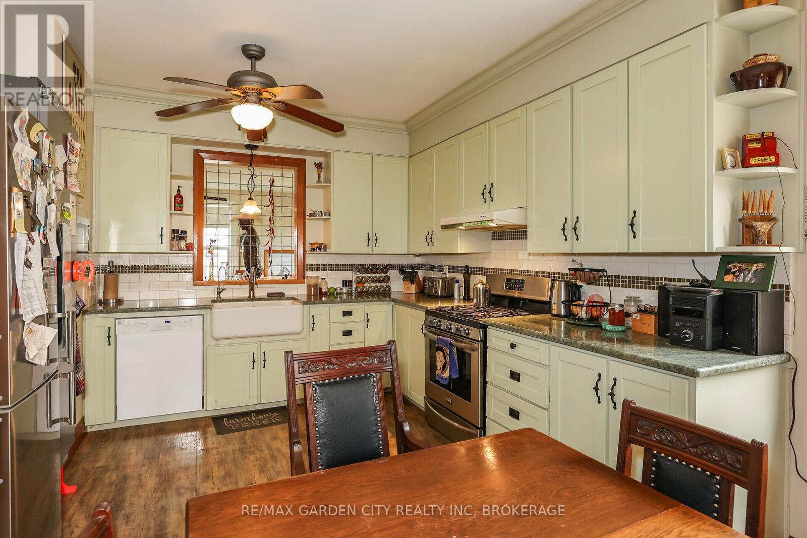 2460 Effingham Street, Pelham, Ontario  L0S 1C0 - Photo 12 - X12235325