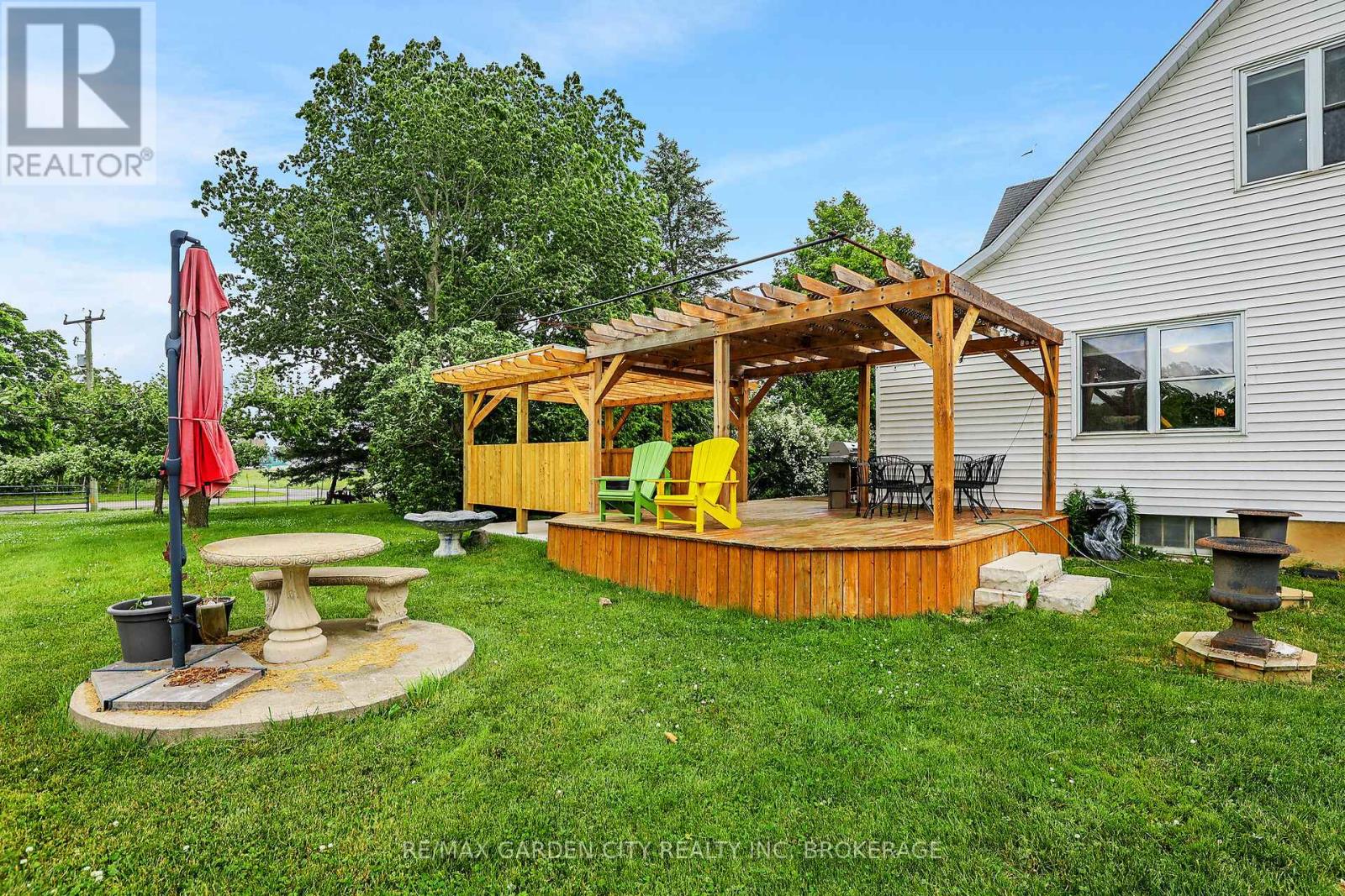 2460 Effingham Street, Pelham, Ontario  L0S 1C0 - Photo 6 - X12235325