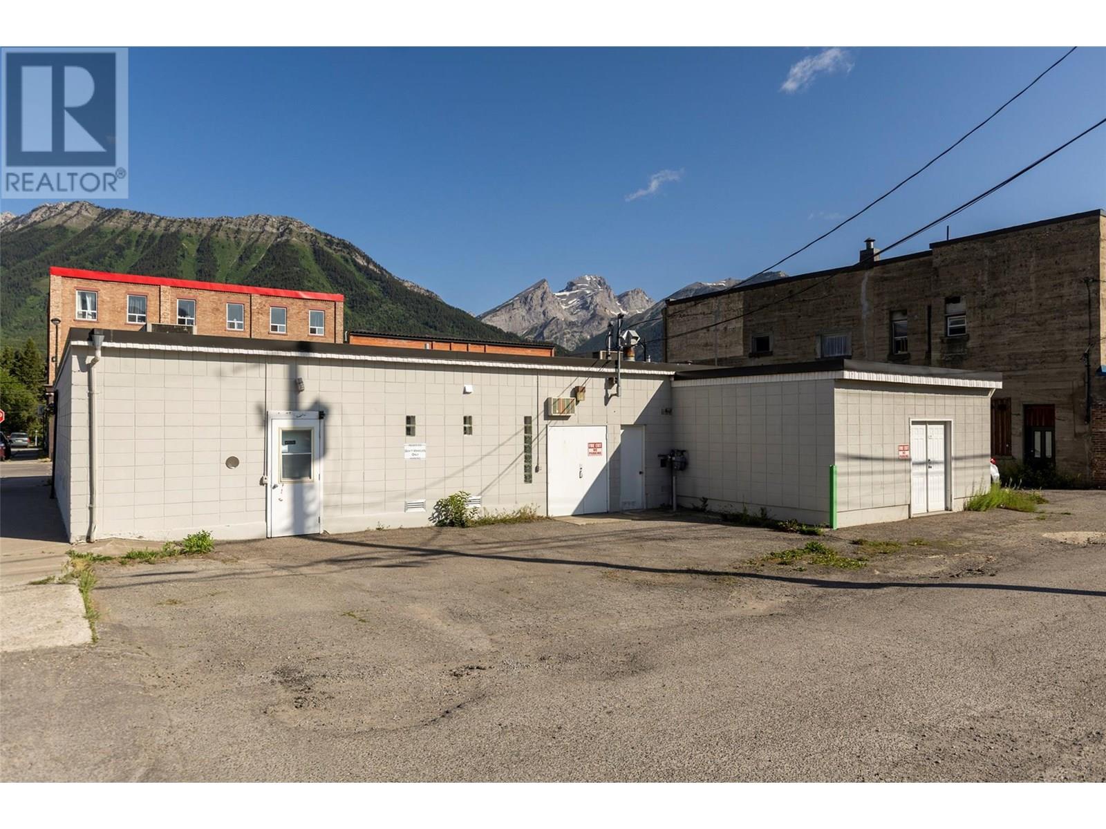 302 2nd Avenue, Fernie, British Columbia  V0B 1M0 - Photo 7 - 10353206